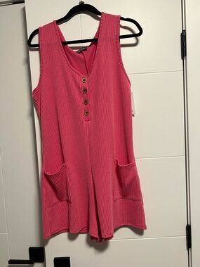 NWT Sleeveless Hot Pink Ribbed Romper with Front Pockets & Button Detail